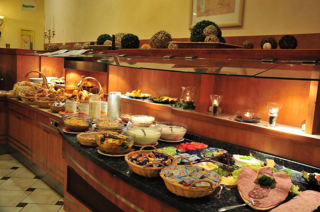 Akzent Hotel Stadt Schluechtern ***S Екстер'єр фото
